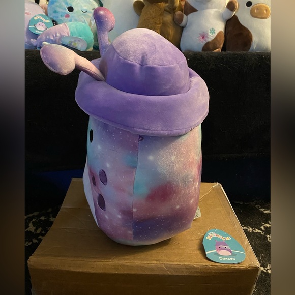 NWT 12” Daxxon the alien (buckethat) Squishmallow - Picture 5 of 5